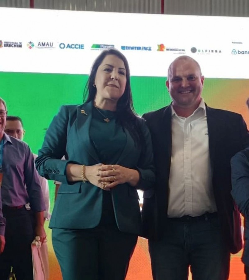 Presidente do Irga prestigia posse da nova presidente da Famurs